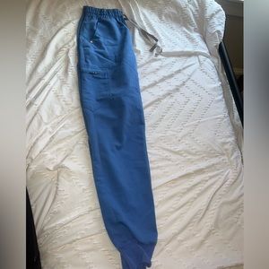 XS Ceil Blue FIGS scrub set
